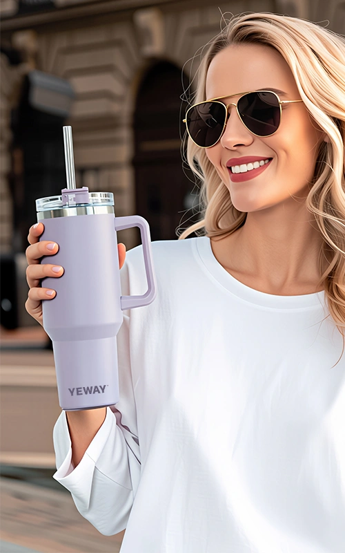 40oz tumbler with non slip base and handle